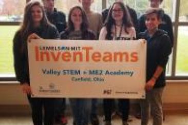 Valley STEM+ME2 Academy featured in ¨The Vindicator¨