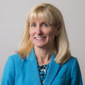 Stephanie Couch Headshot